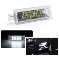 1x LED osvětlení přihrádky v palubní desce a zavazadlového…