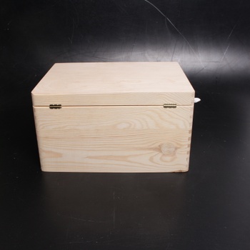 Světlá dřevěná krabice s víkem