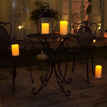 Homemory Outdoor voděodolné bezplamenové svíčky Blikající LED sloupkové svíčky na baterie s