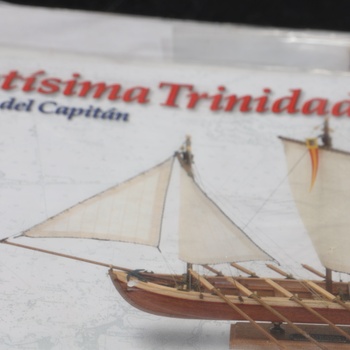 Modelová loď Artesania Latina 19014 