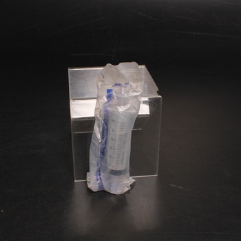 Modré injekční stříkačky z plastu