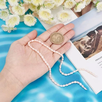 NBEADS Cca 65ks Přírodní kultivované sladkovodní perly, 3~4mm Bílé mini perly třídy A Rýže