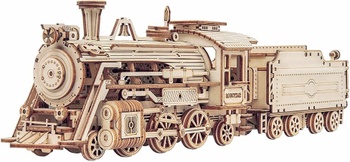 Parní lokomotiva Robotime ze dřeva