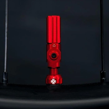 Bezdušové ventilky Muc-Off Big Bore Hybrid, černé 45 mm - Precizně navržené krytky ventilků pro