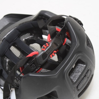 Cyklistická helma Uvex Finale 2.0 černá