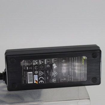 AC adaptér Leicke univerzálny čierny 12 V