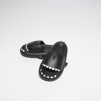 Žraločí pantofle Saguaro vel. 42,5 černé
