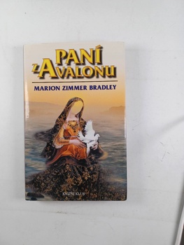 Marion Zimmer Bradley: Paní z Avalonu