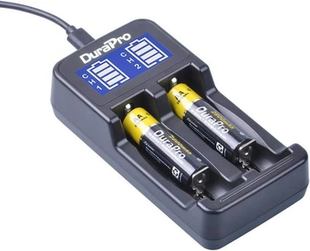Inteligentní nabíječka DuraPro LCD s duálním USB portem pro Li-Ion/NI-MH/NI-Cd 18650 18500 18490
