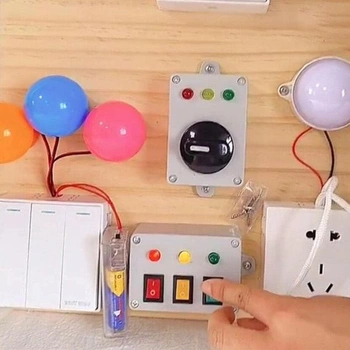 zalati LED světlo se 3 barvami měnícími se světlem u dna Příslušenství pro Montessori Busy Board