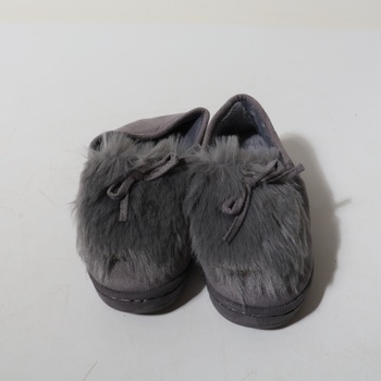Dámské zimní pantofle Sisttke Closed House zahřejí pohodlnými pantoflemi