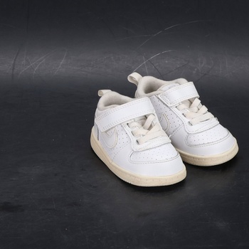 Sportovní obuv Nike bílá vel. 19,5