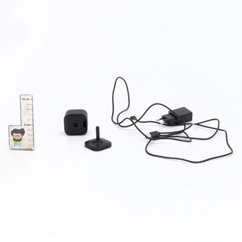 Output 2K zásuvná vnútorná bezpečnostná kamera, WiFi vnútorná kamera s nočným videním, kamera pre psov
