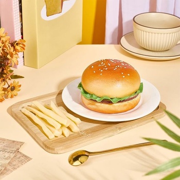 CREATCABIN Umelý hamburger a 12 umelých hranolčekov Realistická replika burgera Živé rekvizity Sada