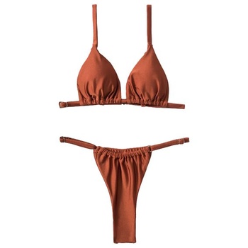 Dámsky set bikín, trojuholníkové bikiny, sexy string bikiny, jednofarebné trblietavé plavky s krivkami