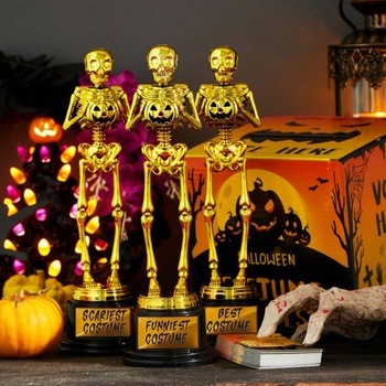 Súťaž o halloweenske kostýmy JOYIN, darčeky k večierku, volebná urna so 4 trofejami v tvare kostry a