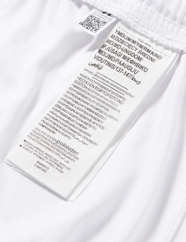 Chlapčenské rýchloschnúce športové kraťasy Under Armour odvádzajúce pot, strečové do 4 smerov, voľný