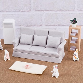 FINGERINSPIRE Pohovka do domčeka pre bábiky 161x75x80mm svetlo šedá prírodná breza miniatúrna