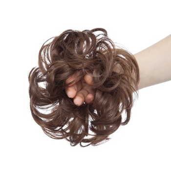 Bohatý výběr objemných prodlužování vlasů, příčesek, zahušťování vlasů, cop, gumička do vlasů,