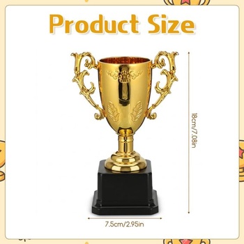 Pohár Xthrotsenk Golden Trophy, Zlatá trofej