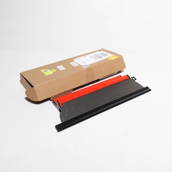 Špachtle suokoun červené barvy