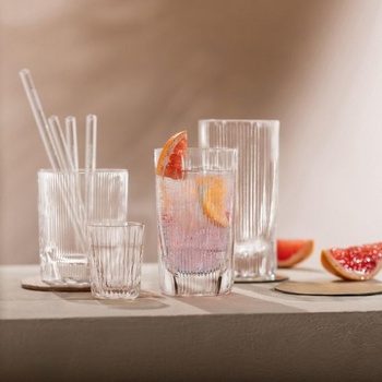 Schott Zwiesel Allround Fave Tumbler (sada 4 ks), moderné poháre s ryhovaným okrajom a výrezmi,