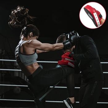 2 ks boxerských chráničov, chrániče rúk, boxerské chrániče rúk, príslušenstvo vhodné na tréning