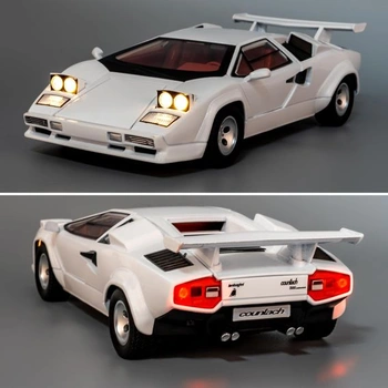 Model autíčka Countach v měřítku 1/24 BGHSCA