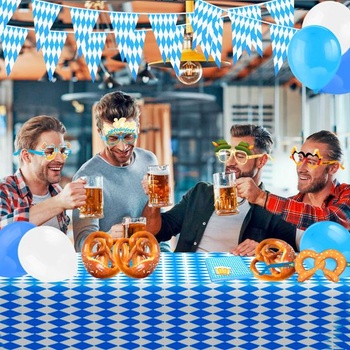 Sada dekorácií HOWAF na Oktoberfest - bavorské vína s girlandou 10M, obrusom, pohármi, obrúsky a