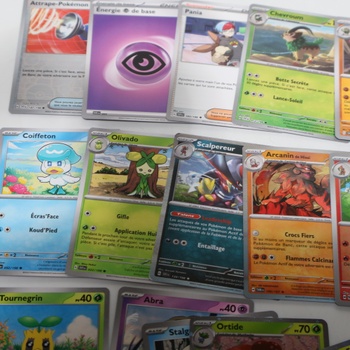 Pokémon: Vylepšený blister s 2 booster balíčkami (2 booster balíčky a 3 lesklé promo karty) z TCG