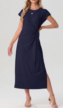 Dámske midi šaty GRECERELLE s uzlovým detailom, bočným rázporkom a kapucňou na rukávoch. Elegantný