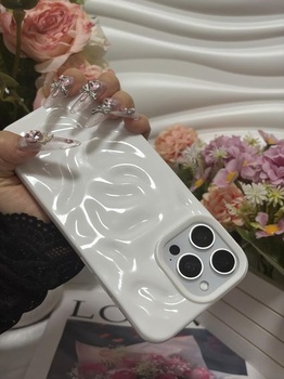 Puzdro kompatibilné s iPhone 16 Pro, moderný kryt na telefón so zvrásnenou textúrou, mäkké