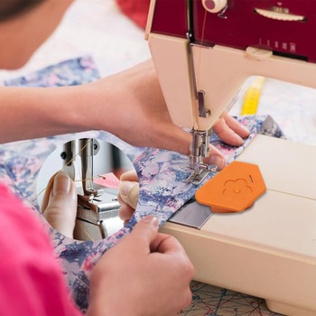 Magnetické vodítko švov pre šijacie stroje, 3dielne