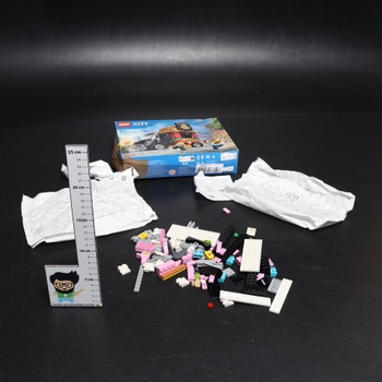 LEGO City Hamburger Van Toy, Vozidlo ke sestavení pro chlapce a dívky od 5 let, Food Truck s