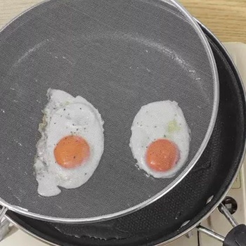 Nerezový ochranný kryt proti striekajúcemu tuku na panvice, 29cm ochranný kryt proti striekajúcemu tuku