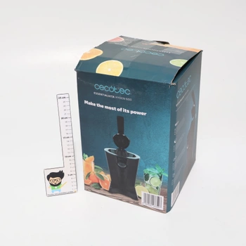 Odšťavňovač Cecotec 03352 černý 600W