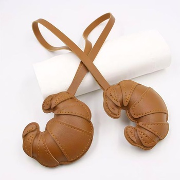 Prívesok na kľúče s croissantom, roztomilý prívesok na kľúče do tašky, módny prívesok na chleba do