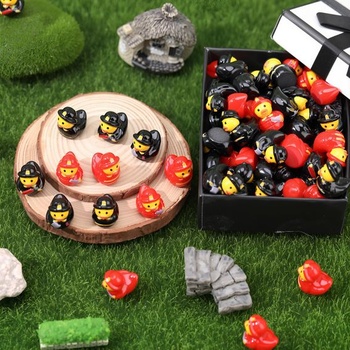 100 mini kačíc hasičov, malé kačičky