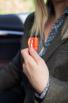 Resqme GBO-RQM-ORANGE Záchranný nástroj ako prívesok na kľúče, oranžový, balenie po 1 kuse