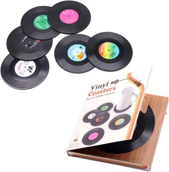 6 retro vinylových tácok v štýle LP dosiek, podložky pod tégliky, protišmykové izolačné podložky