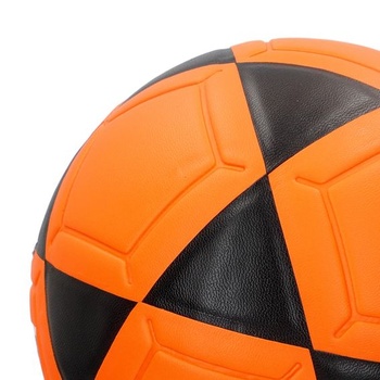 AKTÍVNA PVC halová futbalová lopta, 230–250 gramov, D18 cm, veľkosť 3, oranžovo-čierna, robustná a