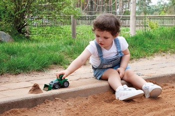 Lena 1263 Workies traktor s čelným nakladačom, 14 cm, ABS plastový traktor s pohyblivou lopatou,