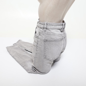 Dámske džínsy PULL&BEAR šedé veľ. 36 EUR