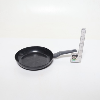 Panvica Fackelmann čierna 28 cm nepriľnavá