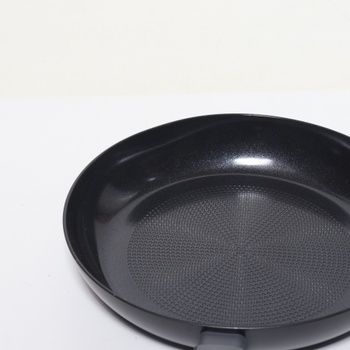 Panvica Fackelmann čierna 28 cm nepriľnavá