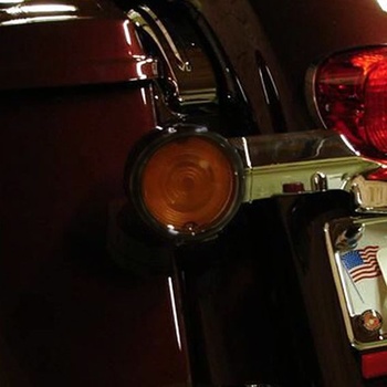 Kryt smerových svetiel v štýle motocykla vhodný pre Harley Touring Electra Glide Road King FLHR