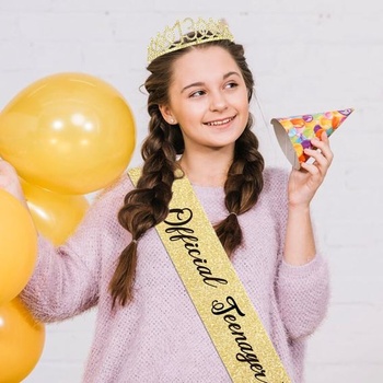 Tiara k 13. narodeninám, oficiálna sada korunnej šerpy pre teenagerov k narodeninám v zlatej farbe