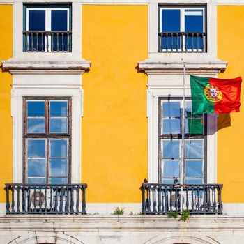 Runesol Portugalská vlajka 3x5, 91x152cm, Bandeira De Portugal 4 priechodky, mosadzné priechodky v