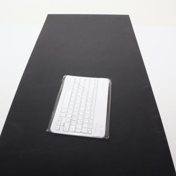 Puzdro s klávesnicou pre iPad 9/8/7 generácie (2021/2020/2019) 10,2 palca, mäkká TPU zadná strana s