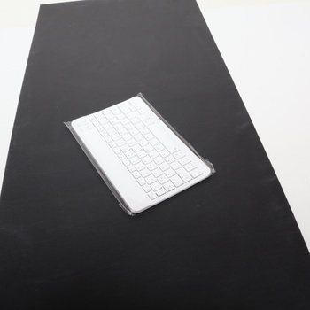 Puzdro s klávesnicou pre iPad 9/8/7 generácie (2021/2020/2019) 10,2 palca, mäkká TPU zadná strana s